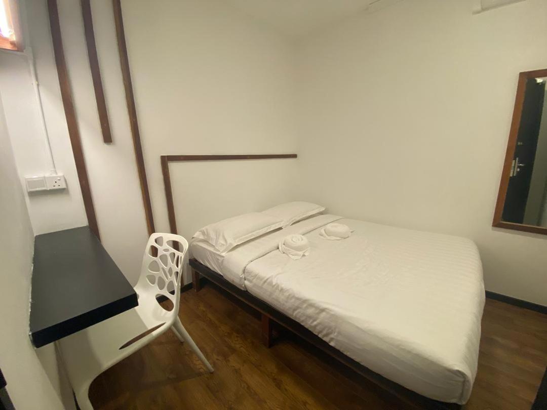 Kuching Hotel Екстериор снимка