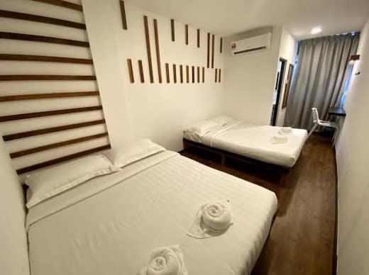 Kuching Hotel Екстериор снимка