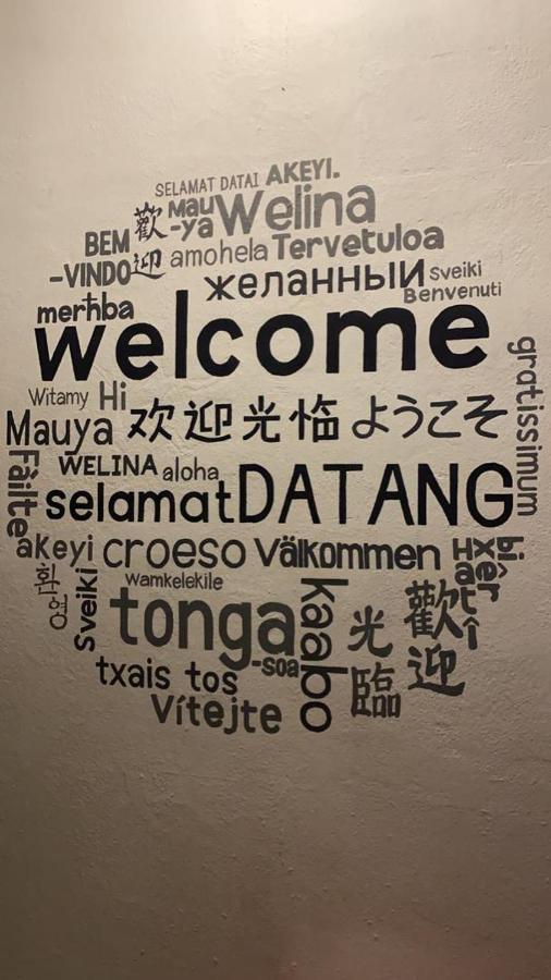 Kuching Hotel Екстериор снимка